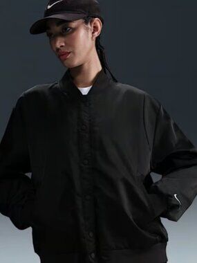 Nike Destroyer Oversized Fit Jacket NWT Size M